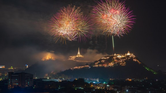 抖音狂欢!免费领取海量赞!名片赞狂送!抖音刷赞网站火爆推广中!快来加入吧!