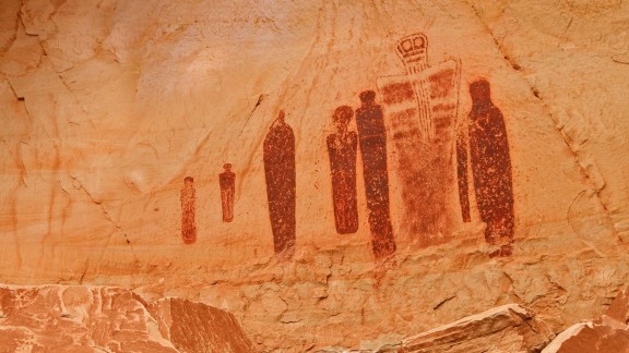 轻松提取身份证信息:自动获取出生日期、年龄、性别及属相助手!